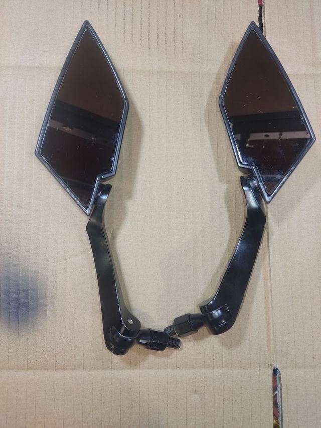 Espejo retrovisor motocicleta