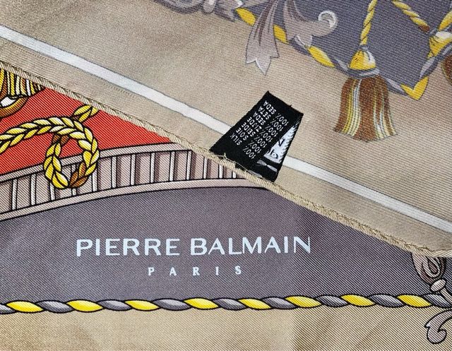 Pañuelo seda PIERRE BALMAIN 90x90