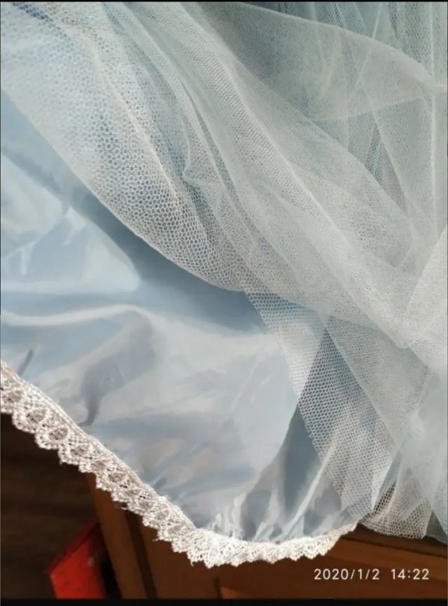 Costume da principessa con mantello