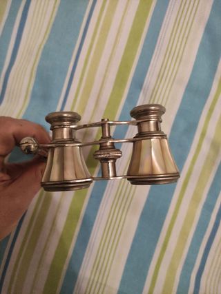 DIFÍCILES Y ANTIGUOS BINOCULARES DE TEATRO NACAR.
