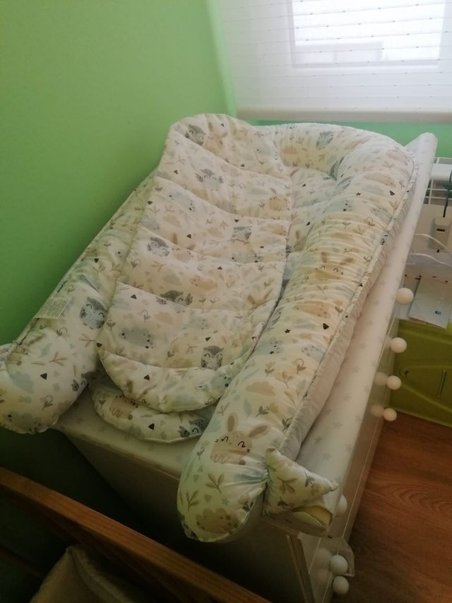 Reductor de cuna para bebés