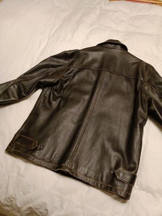 Chaqueta de cuero casi nueva