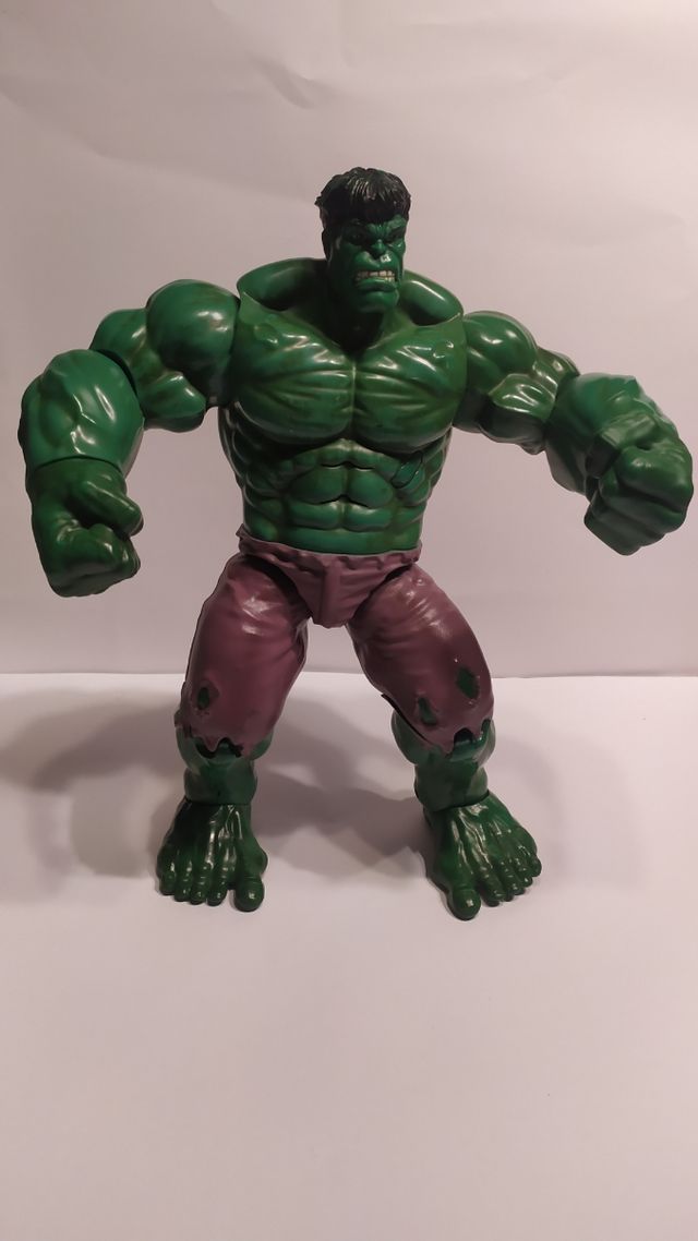 HULK GIGANTE.