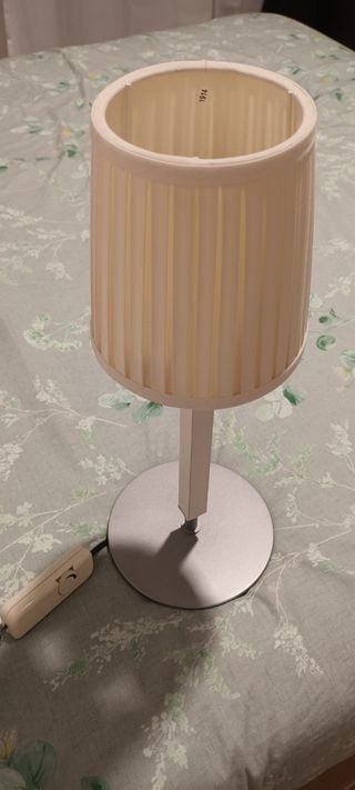 3 Lámparas 1 techo y 2 mesitas noches