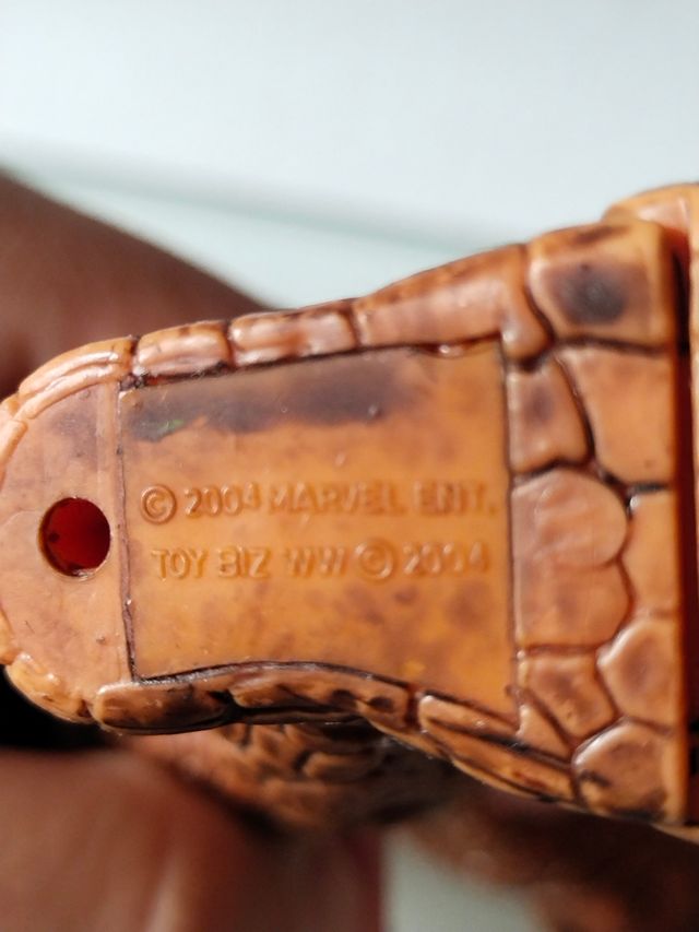 The thing trenchcoat 2004 Marvel legends toy biz