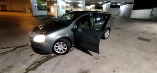 Volkswagen Golf 2004