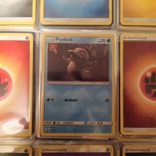 Pokémon Detective Pikachu Psyduck card