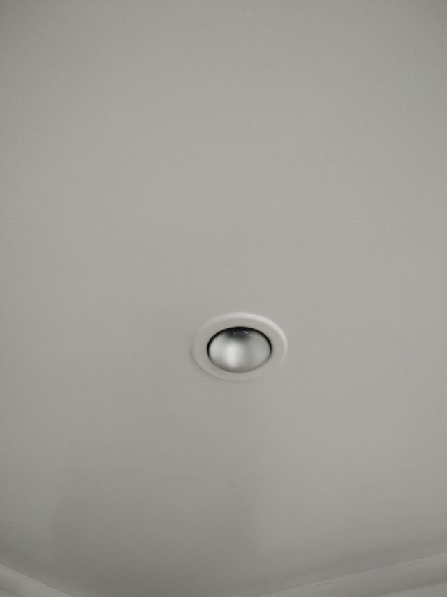 6 Focos empotrables blancos