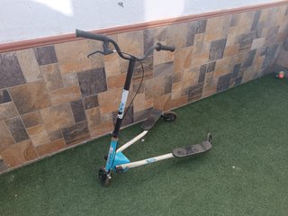 PATINETE TRICICLO