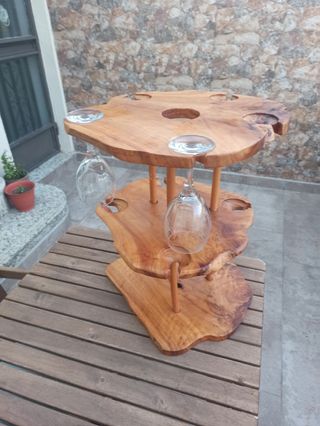 Estante vino y copas