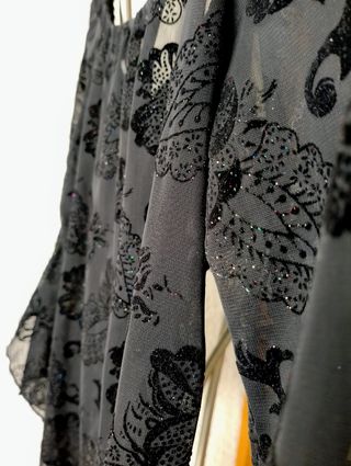 Blusa negra