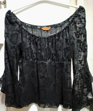 Blusa negra