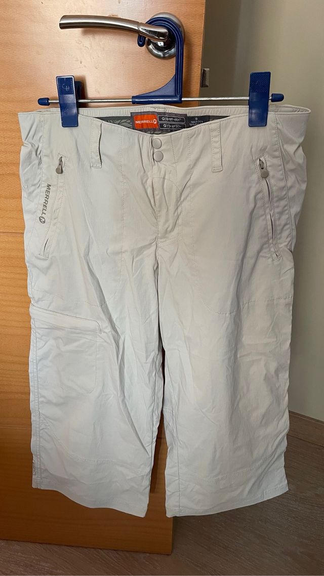 Pantalón montaña. Marca Merrell. Talla M.