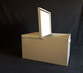 LÍPS. Caja De Seguridad de Banco.