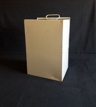 LÍPS. Caja De Seguridad de Banco.