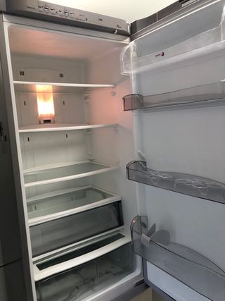 vendo preciosa nevera inox de 2 metros de alto 