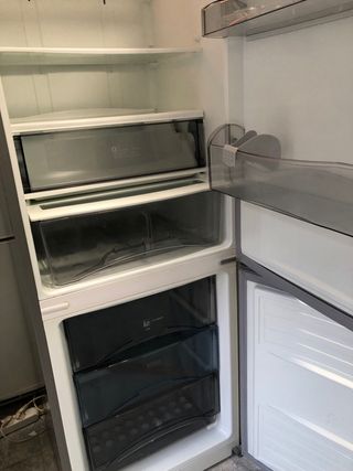 vendo preciosa nevera inox de 2 metros de alto 