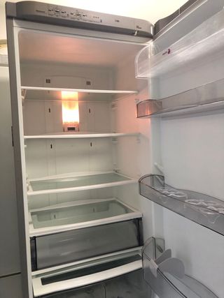 vendo preciosa nevera inox de 2 metros de alto 