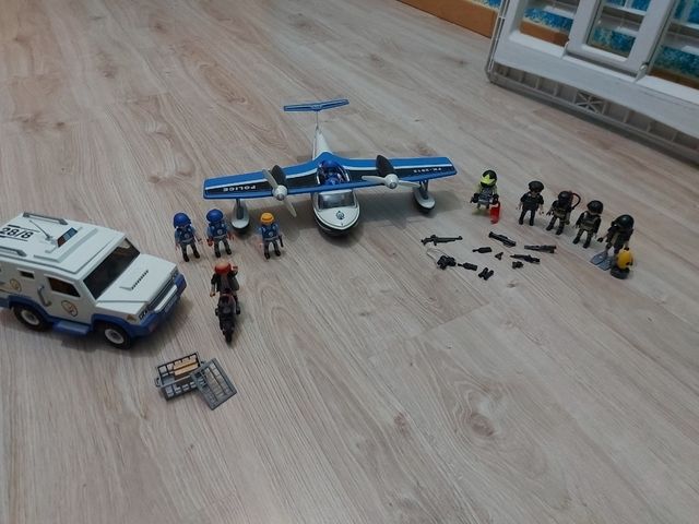 Conjunto playmobil policia