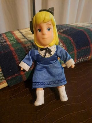 Muñeca Clara de famosa
