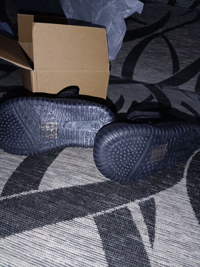 Botas negras infantil