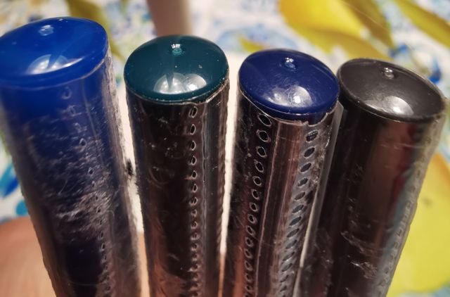 4 Eyeliner max factor