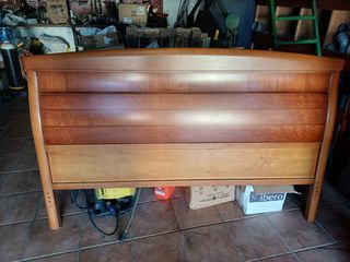 Cabecero de cama en madera maciza