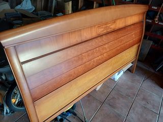 Cabecero de cama en madera maciza