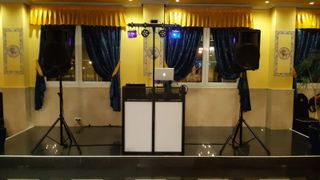 DJ - Discoteca Movil - Pinchadiscos