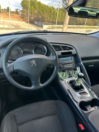 Peugeot 3008 2014