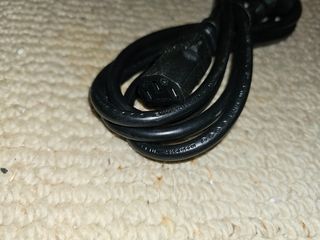 Cable alimentación pc pantalla