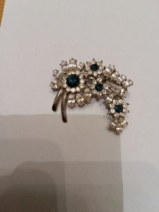 PENDIENTES con BROCHE