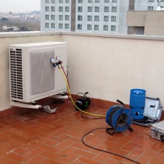 Reparación e Instalación de AIRES ACONDICIONADOS