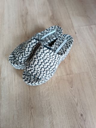 zapatos cuñas zara