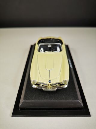 Coche a escala 1/43 BMW 507 nuevo