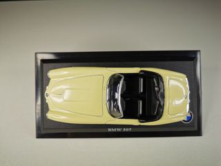 Coche a escala 1/43 BMW 507 nuevo