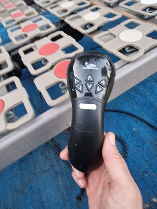 CAMA ARTICULADA CON MOTOR ELÉCTRICO