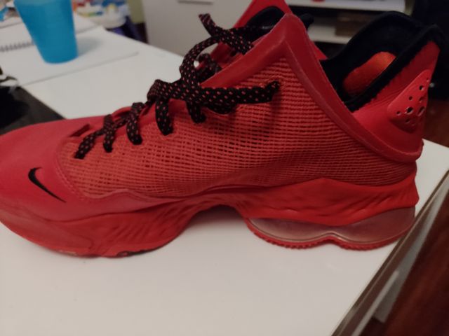 Zapatillas baloncesto LeBron xlx low light crimson