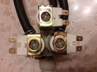 ELECTROVÁLVULA 3 SALIDAS