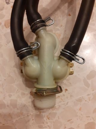ELECTROVÁLVULA 3 SALIDAS
