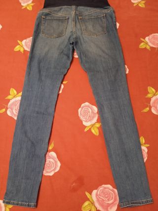 4 Pantalones para embarazada.