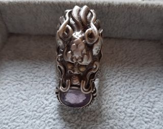 UNICO ANILLO DRAGON  PLATA CON AMATISTA