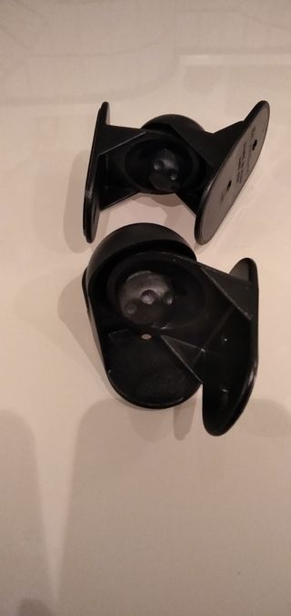 2 Soportes para altavoces marca Meliconi