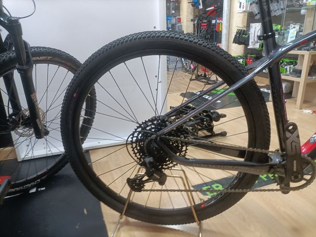 bici carbono Wolfbike talla M