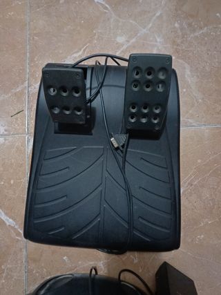 Volante Logitech driving force pro