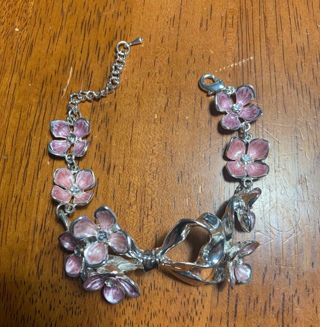 wisteria flower bracelet