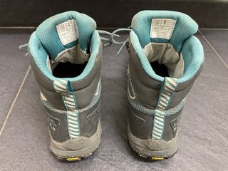 botas montaña la sportiva mujer