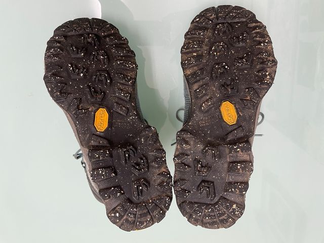 botas montaña la sportiva mujer