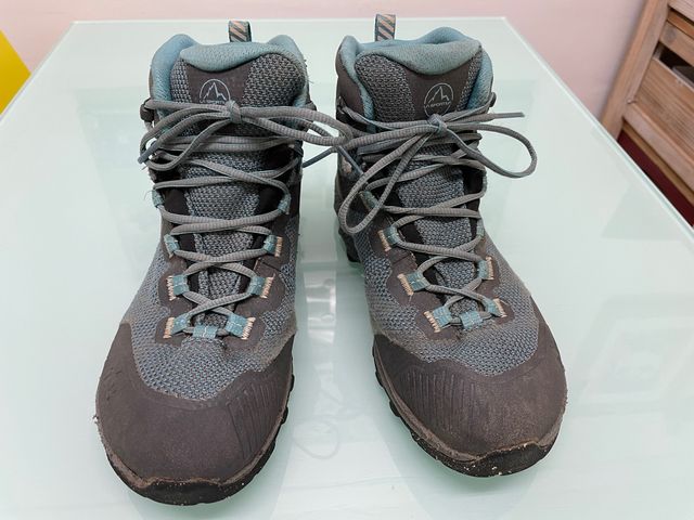 botas montaña la sportiva mujer