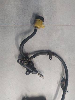 -Yamaha R1. Freno trasero 2002/03